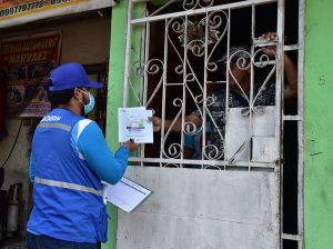 Campaña informativa para la correcta disposición de desechos se ejecuta en 960 predios de la cooperativa Pancho Jácome