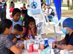 Municipio de Guayaquil llevó sus servicios a 932 habitantes del sur