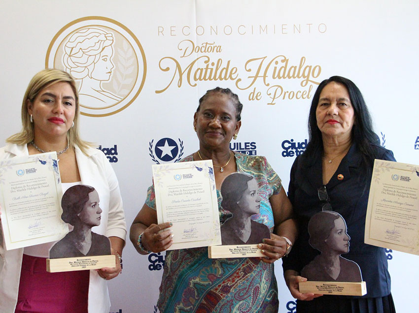 Reconocimiento Dra. Matilde Hidalgo de Procel se entregó a 7 guayaquileñas destacadas